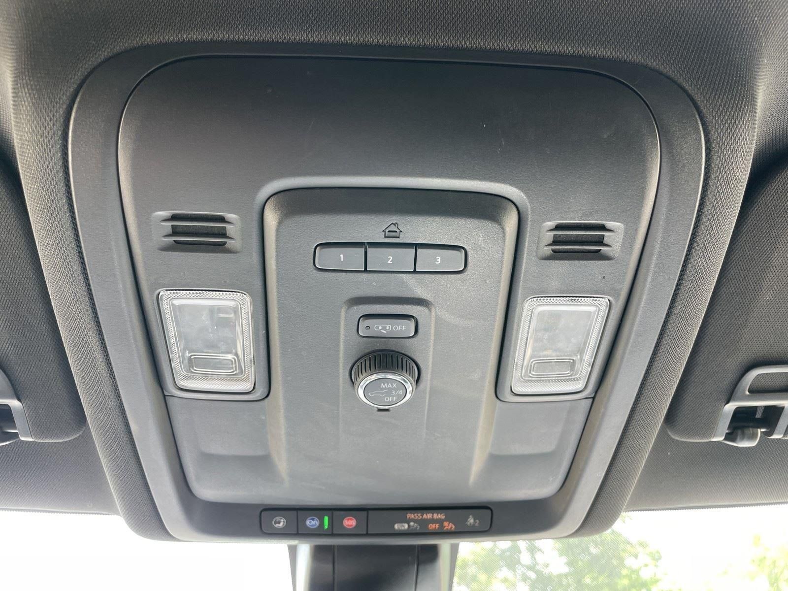 Used 2021 Chevrolet Tahoe Z71 AWD/4WD image 32