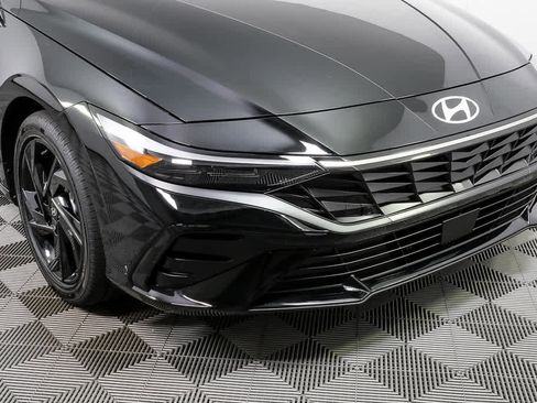 New 2026 Hyundai Elantra SEL Sport Premium FWD image 35