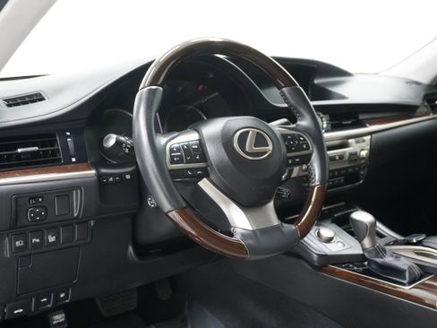 Used 2018 Lexus ES 350 image 8