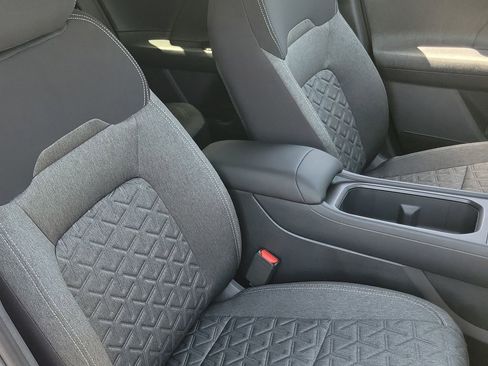 New 2026 Nissan Kicks SV w/ Charging Package FWD image 18