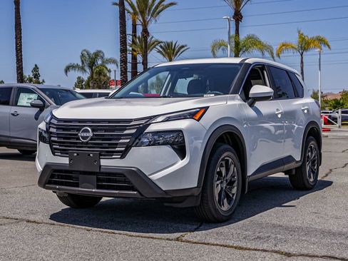 New 2026 Nissan Rogue SV FWD image 8