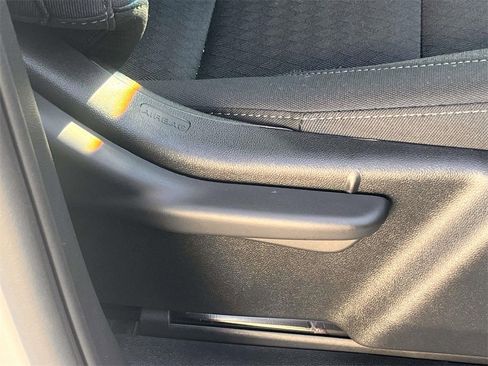 Used 2023 Chevrolet Silverado 1500 LT image 20