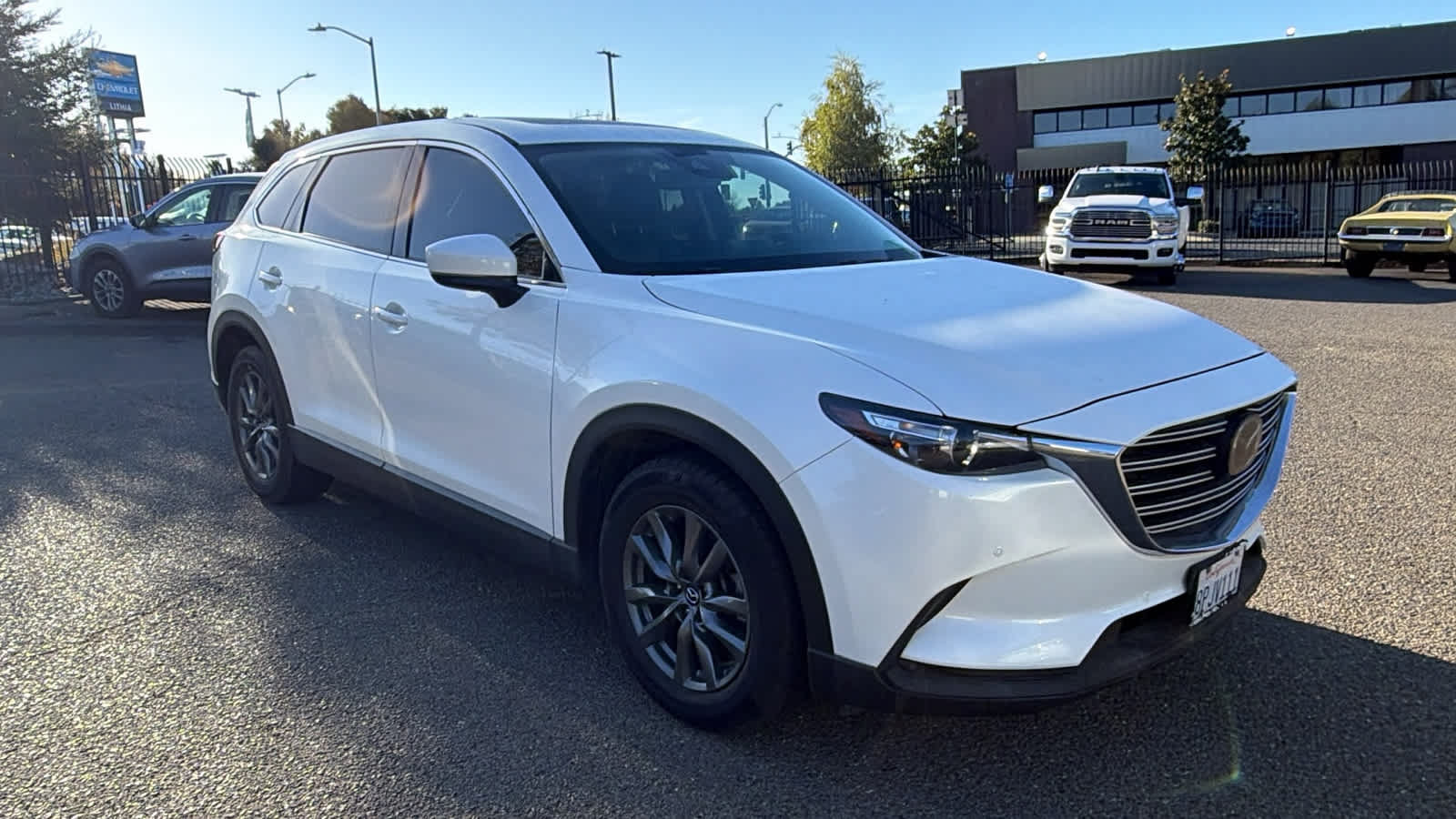 Used 2020 MAZDA CX-9 Touring w/ Touring Premium Package FWD image 3