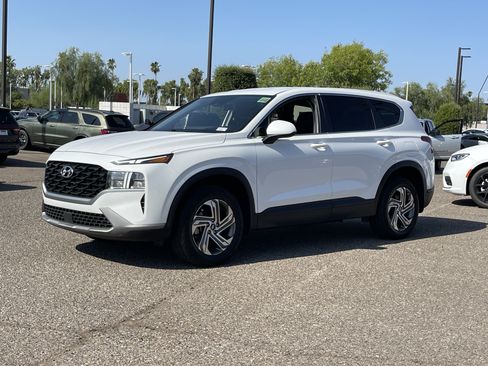 Used 2023 Hyundai Santa Fe SE AWD/4WD image 2