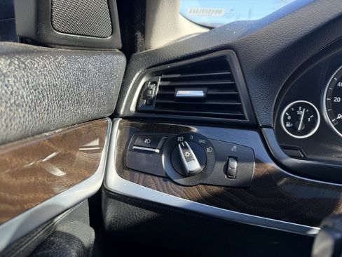 Used 2015 BMW 528i Sedan image 33