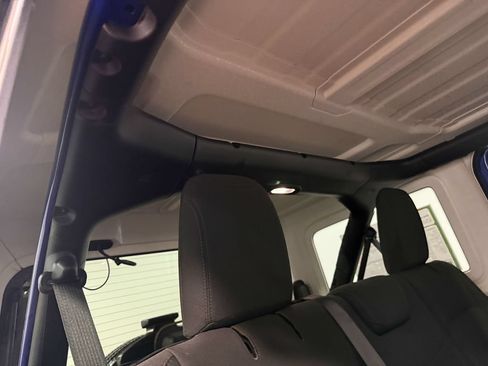 Used 2018 Jeep Wrangler Unlimited Sahara AWD/4WD image 66