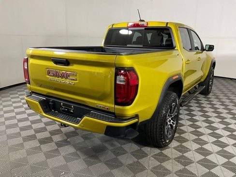 Used 2024 GMC Canyon AT4 w/ AT4 Premium Package AWD/4WD image 8