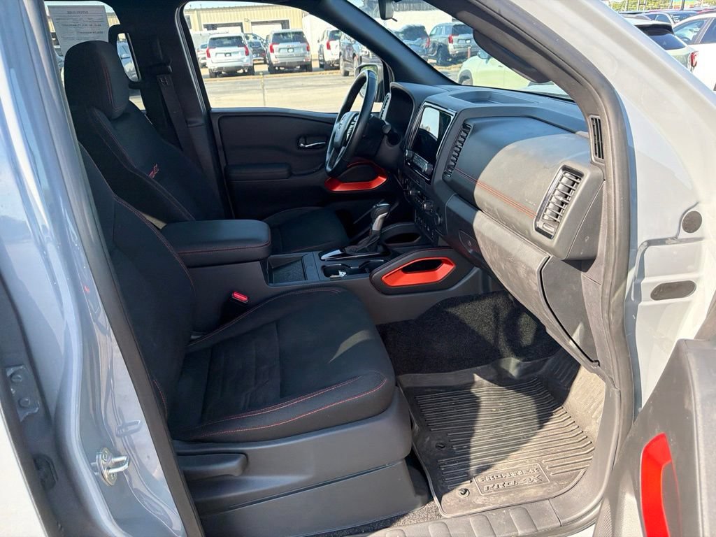 Used 2022 Nissan Frontier PRO-4X AWD/4WD image 10