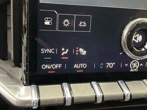 Certified 2025 GMC Acadia Elevation w/ Elevation Premium Package image 25