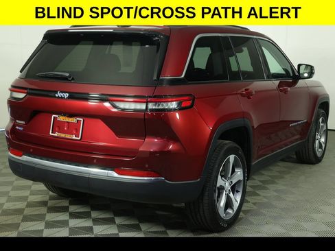 Used 2024 Jeep Grand Cherokee Limited 4xe AWD/4WD image 11