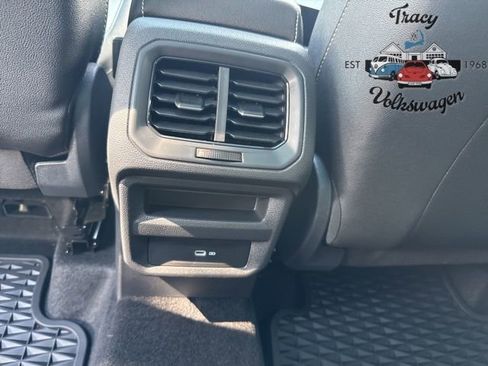 New 2025 Volkswagen Taos SEL image 20