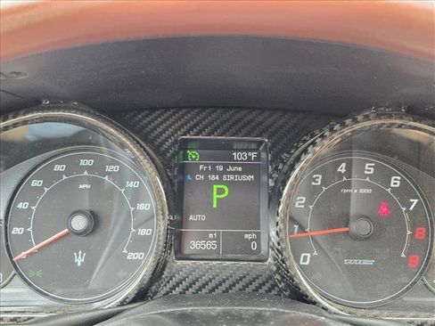 Used 2015 Maserati GranTurismo Sport RWD image 11