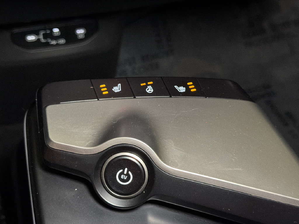Certified 2025 Kia EV6 Light AWD/4WD image 31