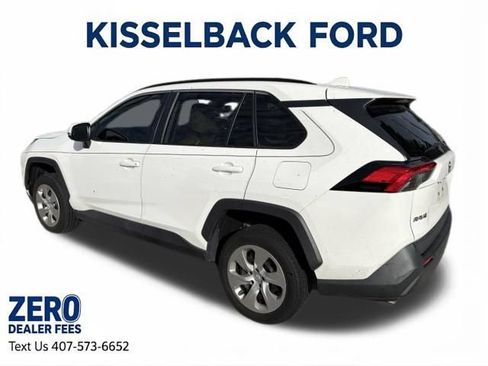 Used 2021 Toyota RAV4 LE FWD image 6