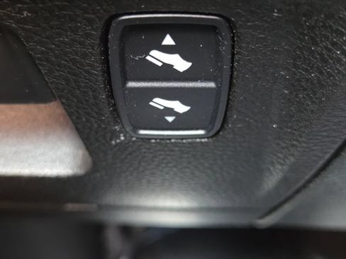 Used 2022 RAM 1500 Big Horn w/ Built-to-serve Edition AWD/4WD image 14