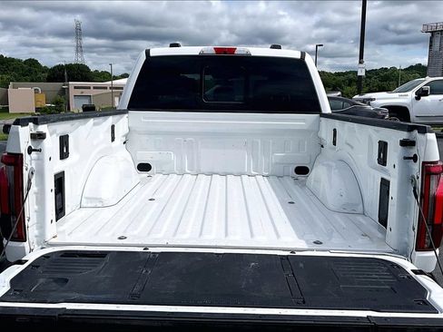 Used 2024 Ford F150 Platinum AWD/4WD image 9