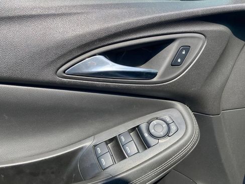 Used 2024 Buick Encore GX Sport Touring AWD/4WD image 13