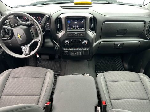 Used 2024 Chevrolet Silverado 2500 Custom w/ Custom Value Package image 18