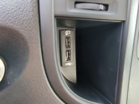 Used 2023 Mercedes-Benz Metris Passenger image 9