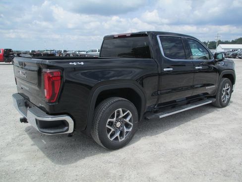New 2026 GMC Sierra 1500 SLT w/ SLT Premium Package AWD/4WD image 5