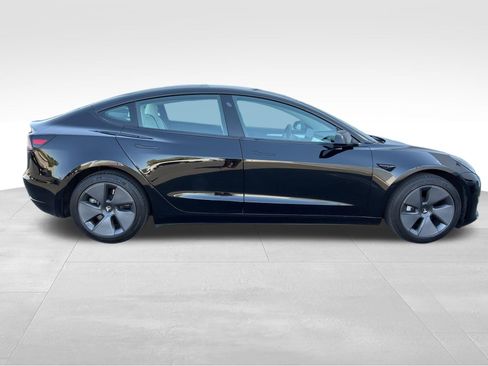 Used 2023 Tesla Model 3 Standard Range RWD image 3