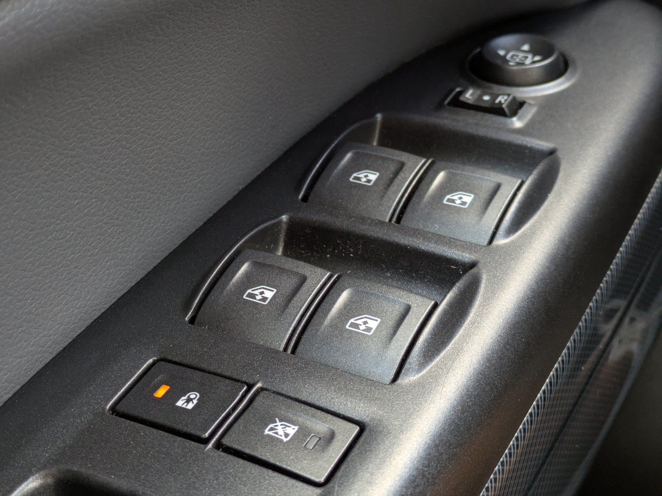Used 2019 Chevrolet Colorado Z71 AWD/4WD image 22