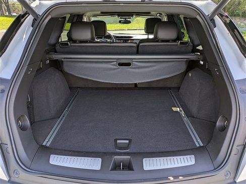 Certified 2025 Cadillac XT5 Premium Luxury image 12