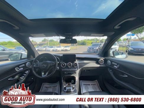 Used 2017 Mercedes-Benz GLC 300 4MATIC w/ Premium 2 Package image 17