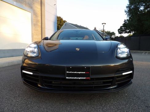 Used 2018 Porsche Panamera 4 image 28