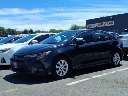 Certified 2024 Toyota Corolla LE FWD image 3