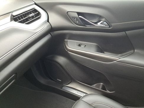 Certified 2022 GMC Acadia SLT w/ Technology Package image 31