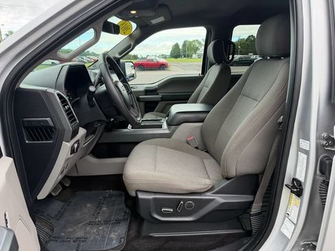 Used 2018 Ford F150 XLT w/ Equipment Group 302A Luxury AWD/4WD image 9