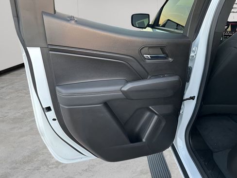 Used 2023 GMC Canyon Elevation w/ Convenience Package image 17