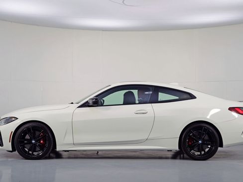 Used 2023 BMW 430i xDrive Coupe w/ M Sport Package image 9