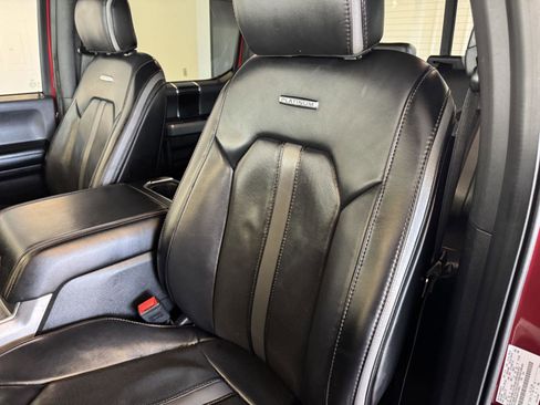 Used 2019 Ford F150 Platinum w/ Equipment Group 701A Luxury image 18