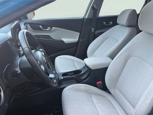 Used 2023 Hyundai Kona SEL w/ Convenience Package FWD image 11