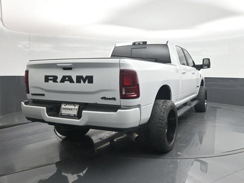 Used 2025 RAM 2500 Laramie AWD/4WD image 24