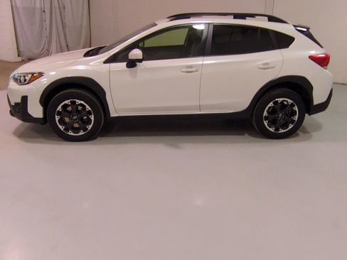 Used 2023 Subaru Crosstrek 2.0i Premium AWD/4WD image 7