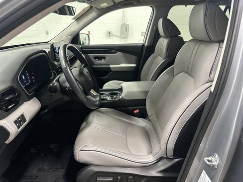 Used 2023 Honda Pilot Elite image 16
