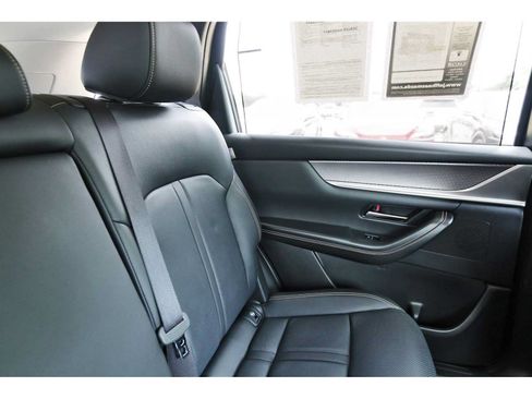 Used 2025 MAZDA CX-90 3.3 Turbo w/ Preferred Package AWD/4WD image 10