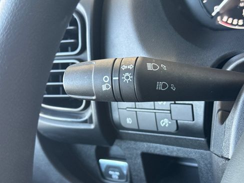 Used 2025 RAM ProMaster 1500 w/ Safety Group FWD image 26