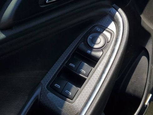 Used 2016 Chevrolet Malibu LT w/ Leather Package FWD image 9