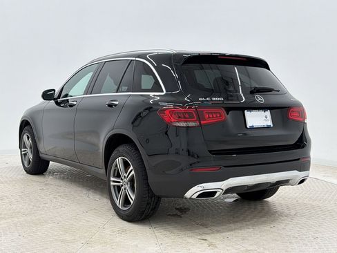 Used 2020 Mercedes-Benz GLC 300 4MATIC image 3