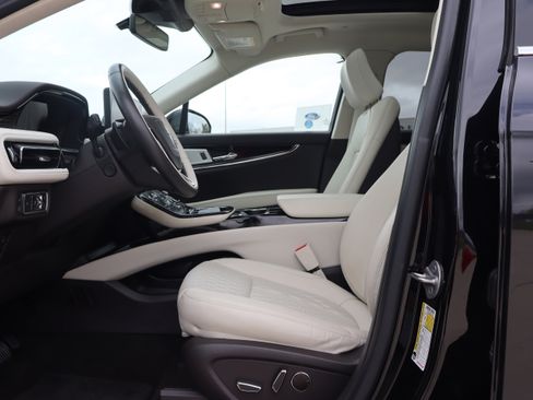 Used 2022 Lincoln Nautilus Black Label AWD/4WD image 9