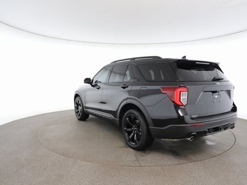 Used 2023 Ford Explorer ST-Line w/ Class IV Trailer Tow Package image 11