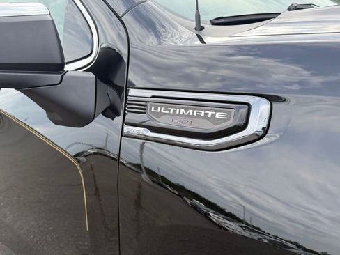 Used 2024 GMC Sierra 1500 Denali Ultimate AWD/4WD image 9