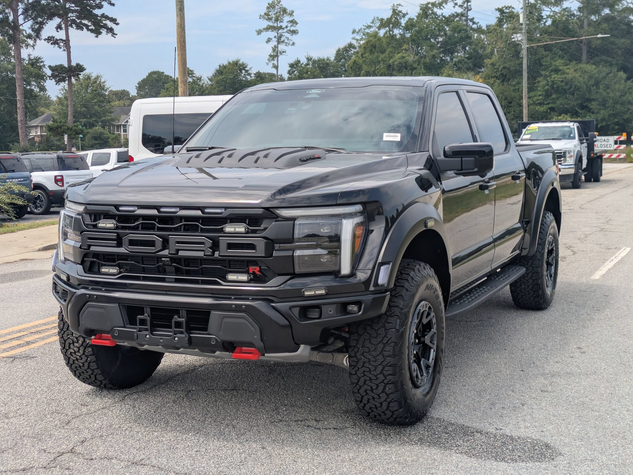 Used 2026 Ford F150 Raptor w/ Equipment Group 803A Raptor R AWD/4WD image 7