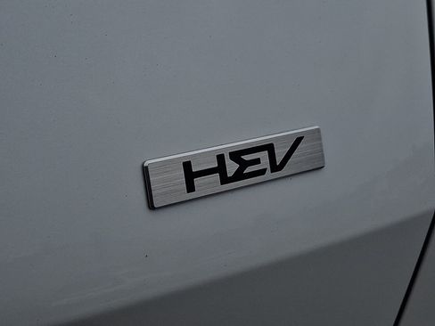 Used 2025 Kia Sportage LX AWD/4WD image 31