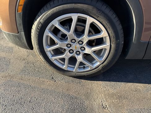 Used 2023 Chevrolet Blazer LT image 11