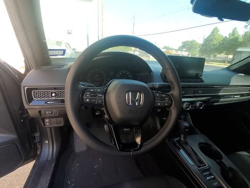 Used 2024 Honda Civic Sport image 13